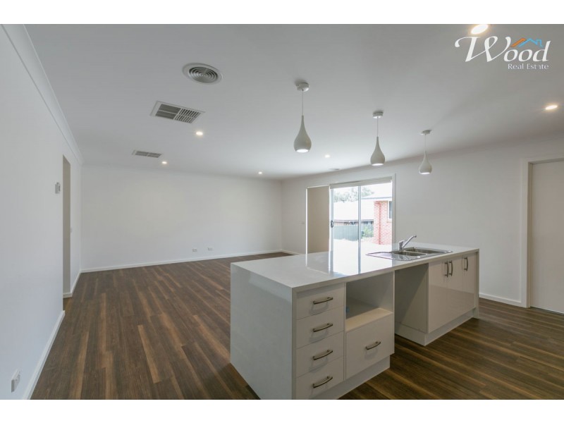 19 Gallagher St, Thurgoona NSW 2640