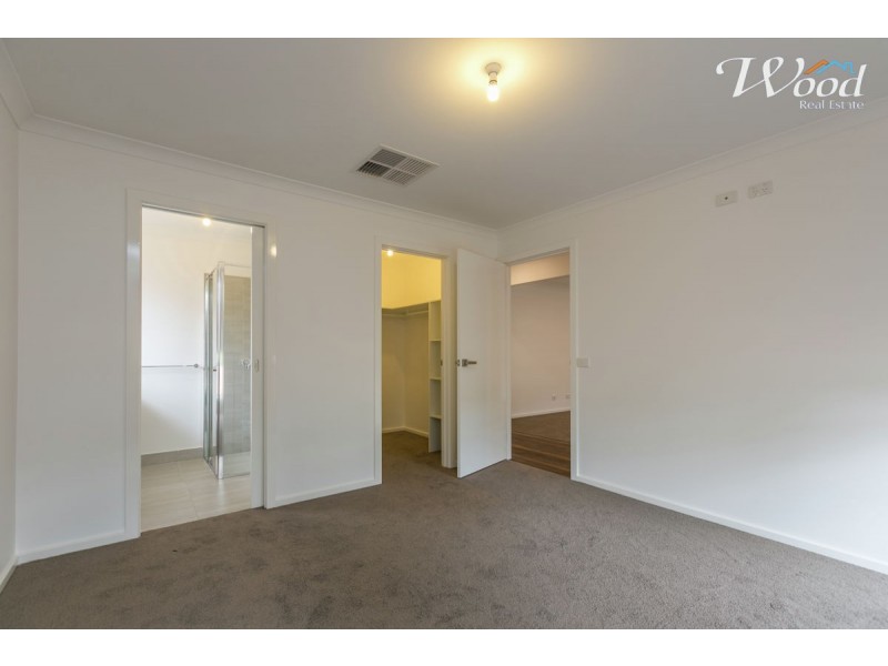 19 Gallagher St, Thurgoona NSW 2640