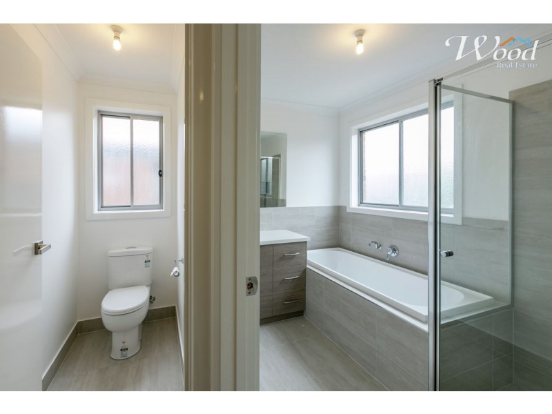 19 Gallagher St, Thurgoona NSW 2640