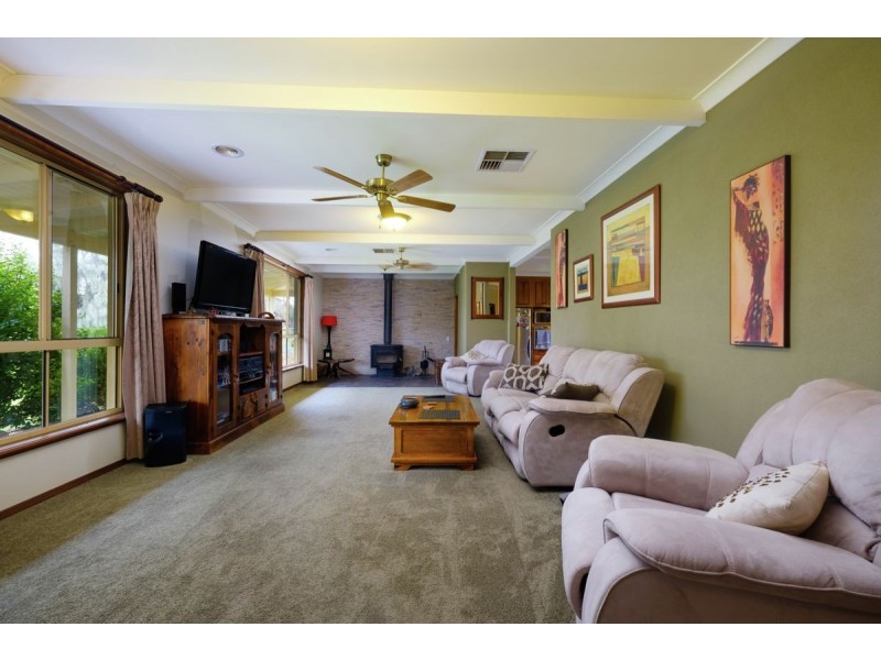 4 Quandong Road, Thurgoona NSW 2640