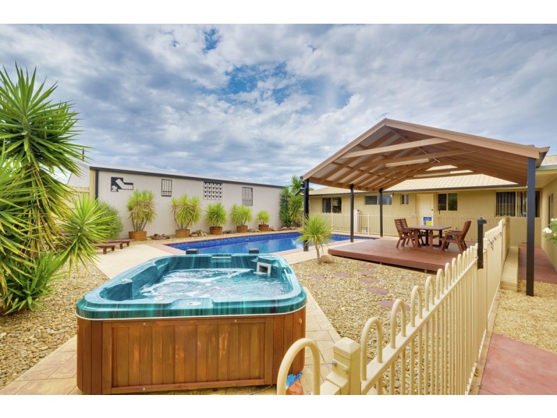 4 Quandong Road, Thurgoona NSW 2640