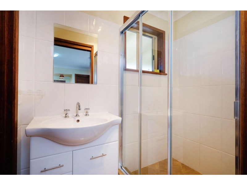 4 Quandong Road, Thurgoona NSW 2640