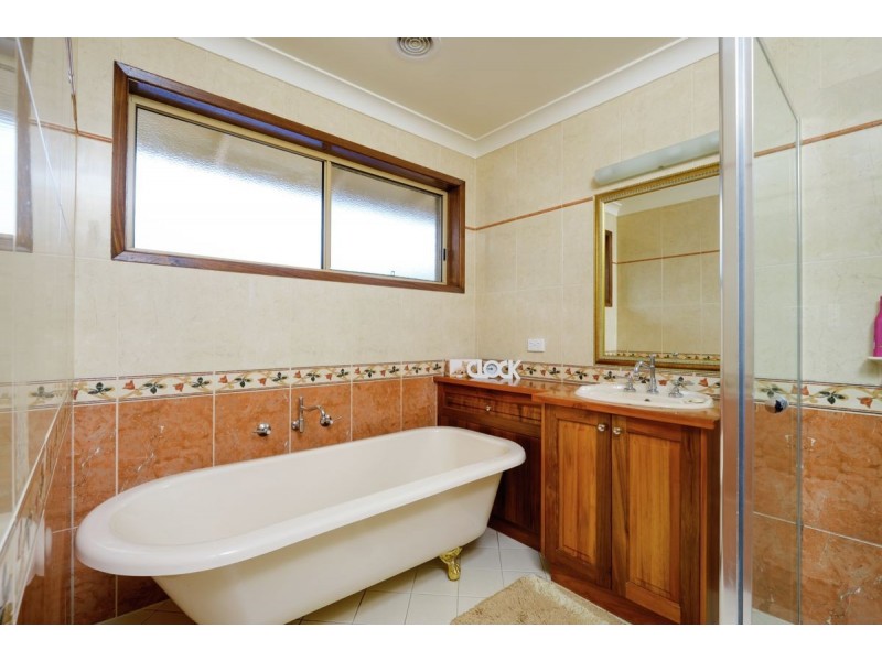 4 Quandong Road, Thurgoona NSW 2640