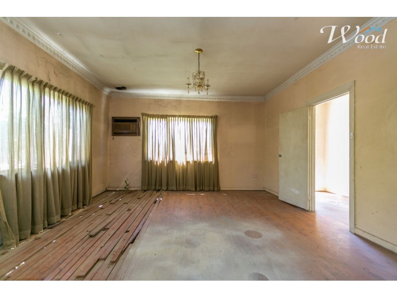 523 McKenzie Street, Lavington NSW 2641