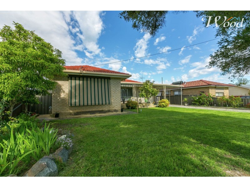 464 Danes Street, Lavington NSW 2641