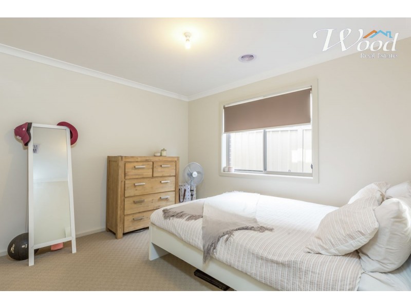230 Vickers Road, Lavington NSW 2641
