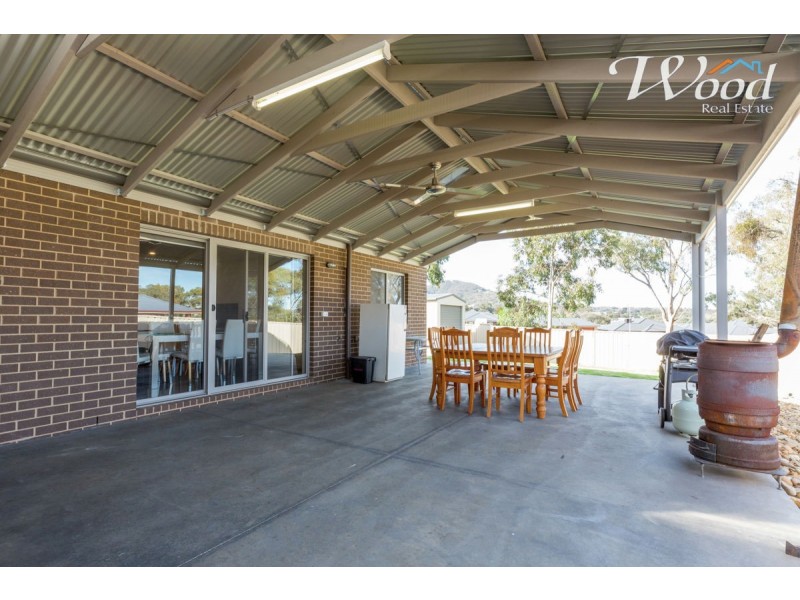 230 Vickers Road, Lavington NSW 2641