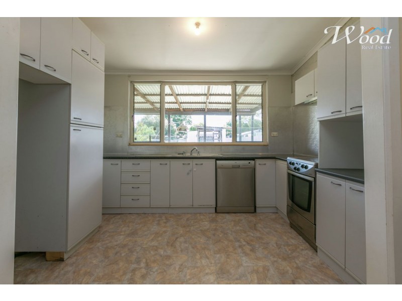 16 Fraser Street, Culcairn NSW 2660