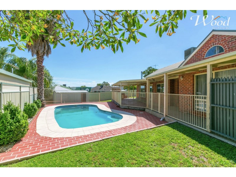 3 Dirru Court, Lavington NSW 2641