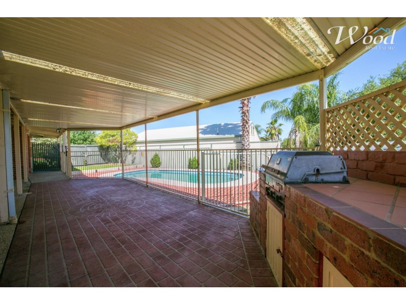 3 Dirru Court, Lavington NSW 2641