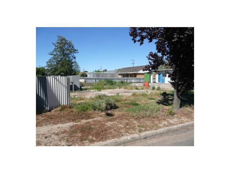 338 Eden St, Lavington NSW 2641