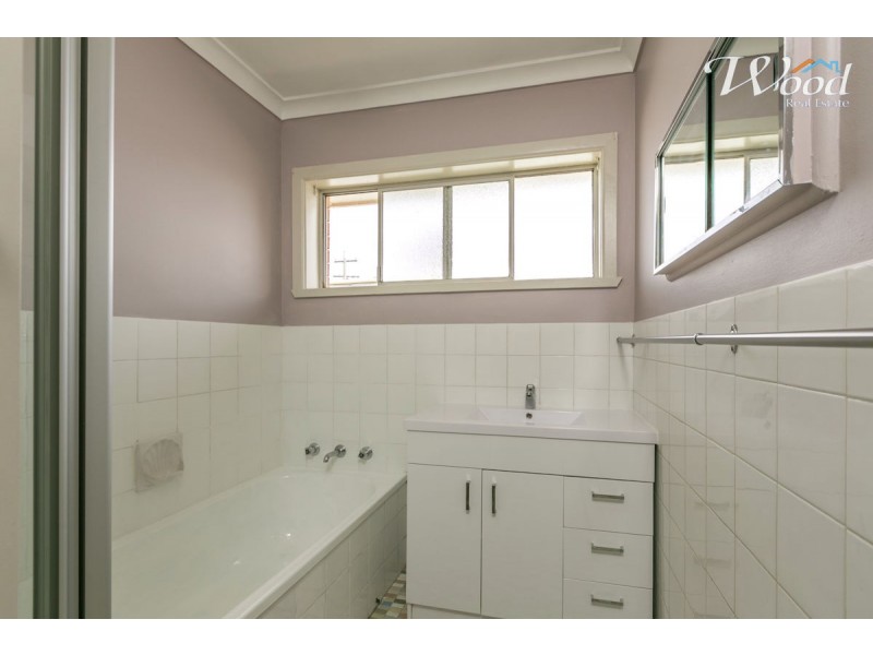 463 Kotthoff Street, Lavington NSW 2641