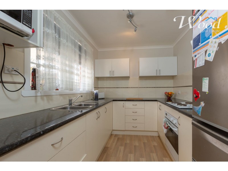 4/408-410 Kotthoff Street, Lavington NSW 2641