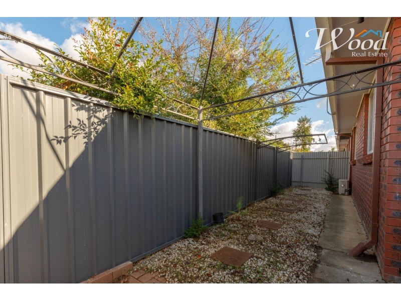 4/408-410 Kotthoff Street, Lavington NSW 2641