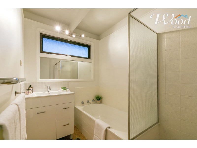 389 Dale Crescent, Lavington NSW 2641