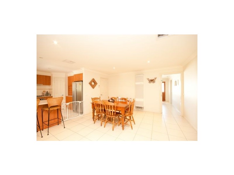 10 Wills Crt, Thurgoona NSW 2640