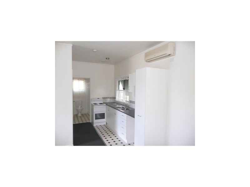 482 Douglas Road, Lavington NSW 2641