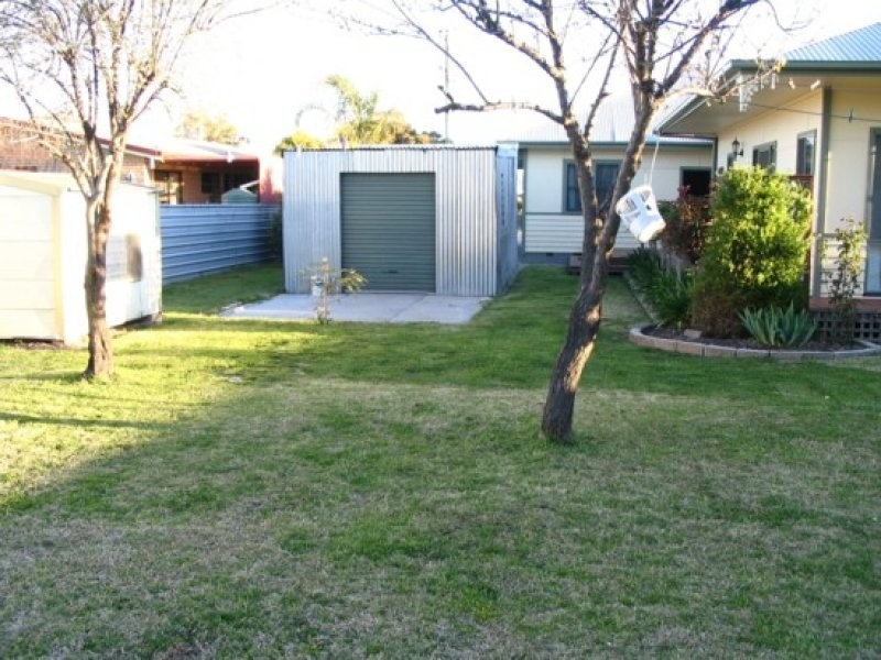 482 Douglas Road, Lavington NSW 2641