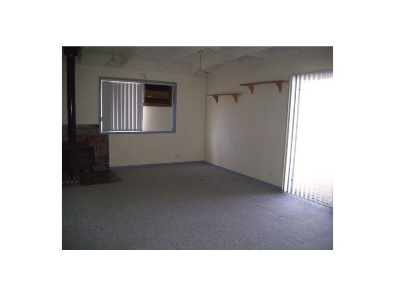 545 Comans Avenue, Lavington NSW 2641