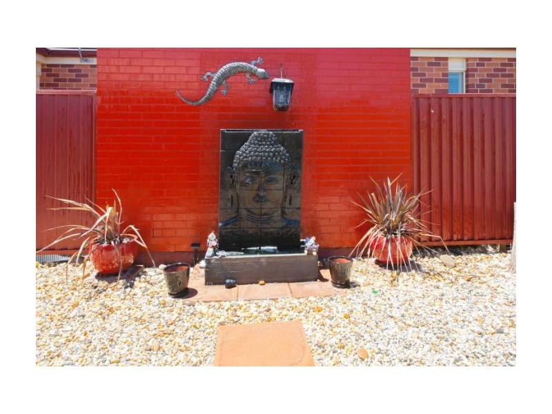 11 Beaus Court, East Albury NSW 2640