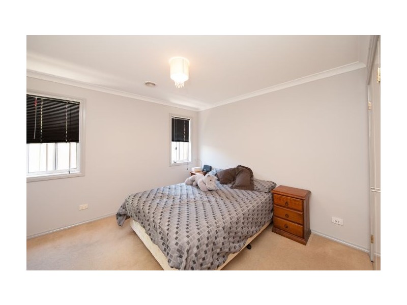 11 Beaus Court, East Albury NSW 2640