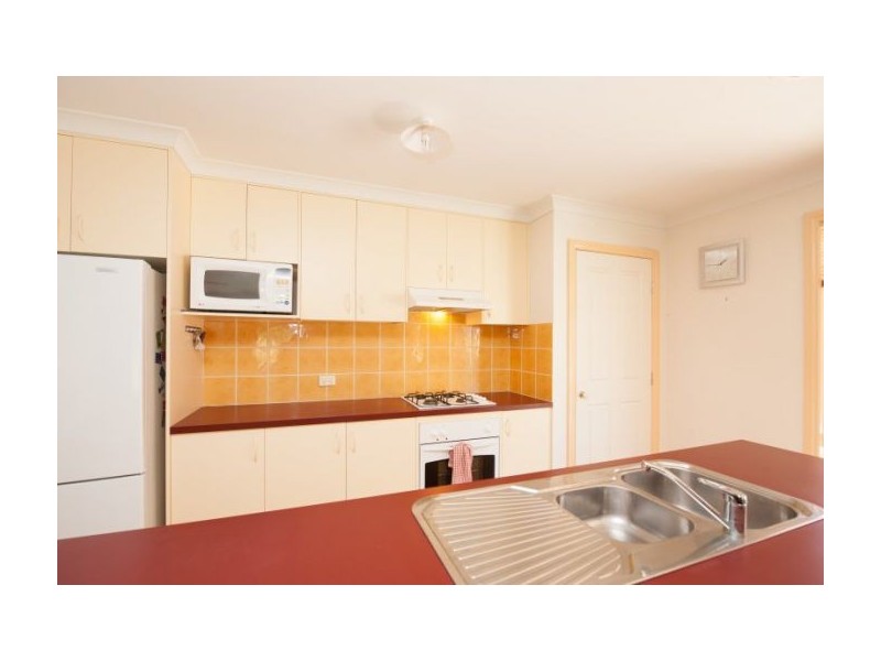 11 Beaus Court, East Albury NSW 2640