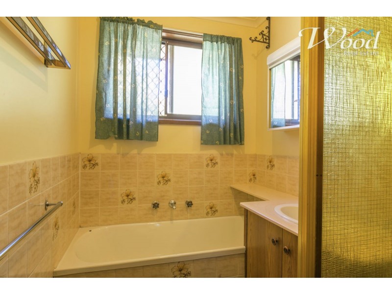 361 Haven Place, Lavington NSW 2641