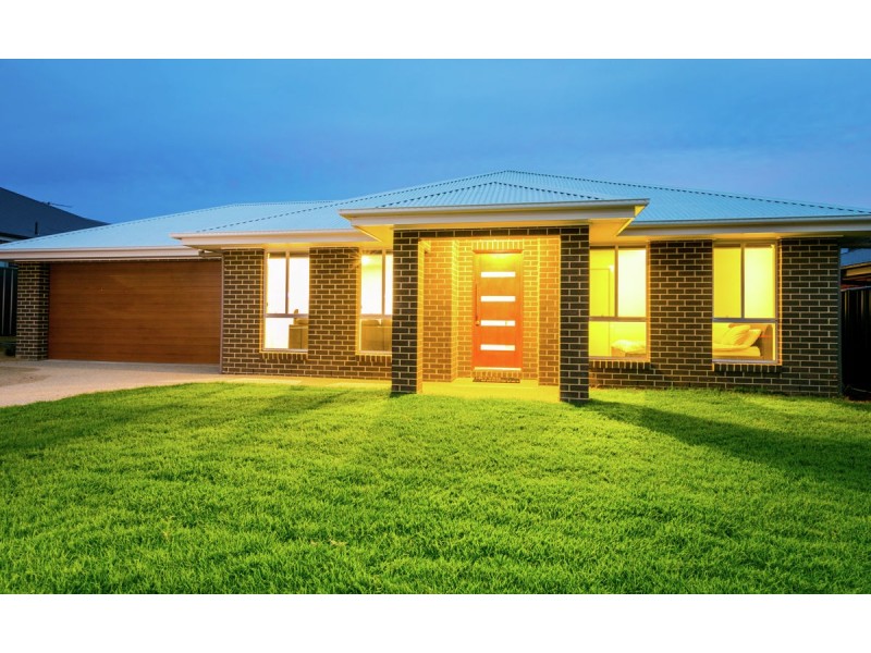 56 Riverboat Drive, Thurgoona NSW 2640