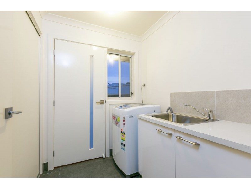 56 Riverboat Drive, Thurgoona NSW 2640