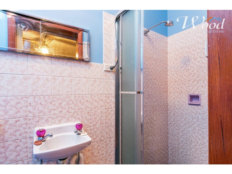 453 Kemp Street, Lavington NSW 2641