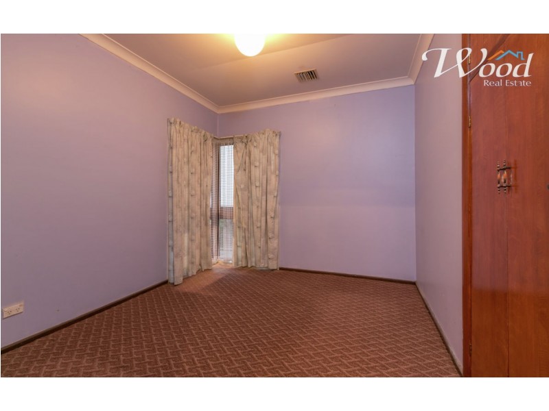 453 Kemp Street, Lavington NSW 2641