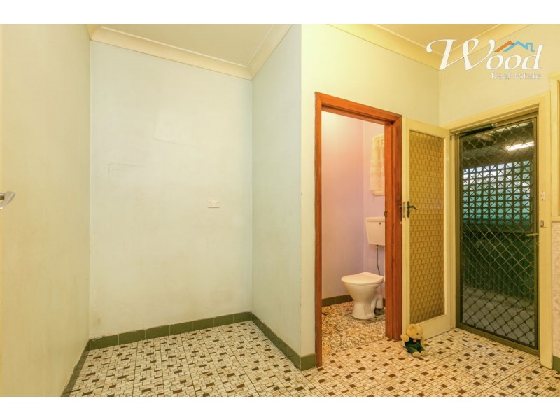 453 Kemp Street, Lavington NSW 2641