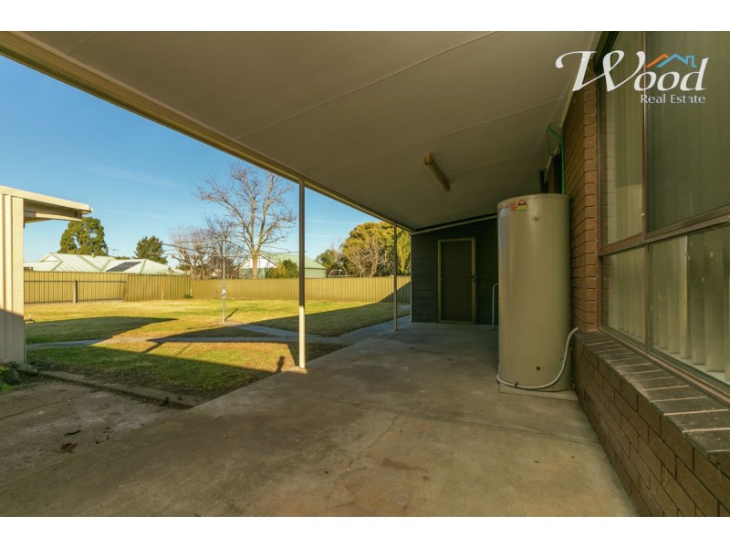 582 Prune Street, Lavington NSW 2641