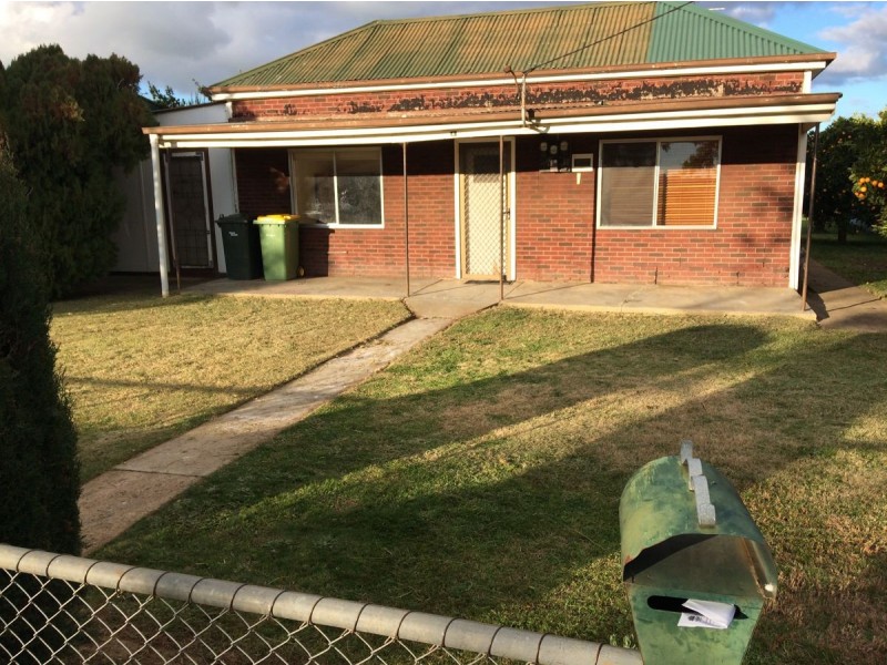 4 Donald Road, Culcairn NSW 2660