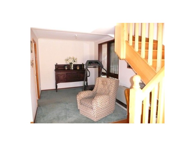 417 Poplar Dr, Lavington NSW 2641