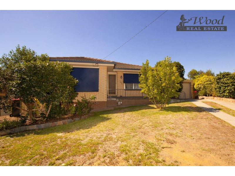 568 Noorla Place, Lavington NSW 2641