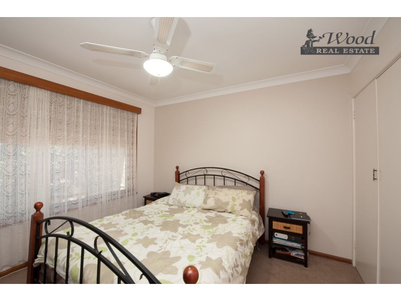 568 Noorla Place, Lavington NSW 2641