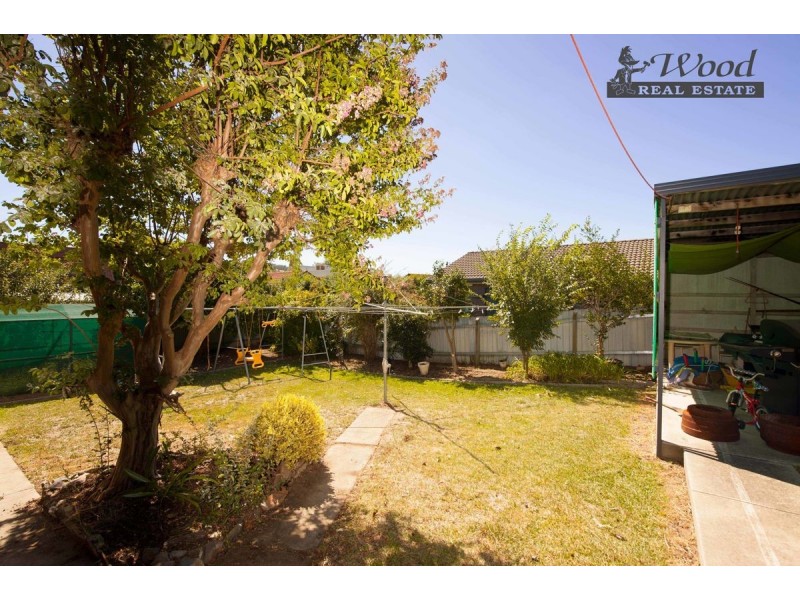 568 Noorla Place, Lavington NSW 2641