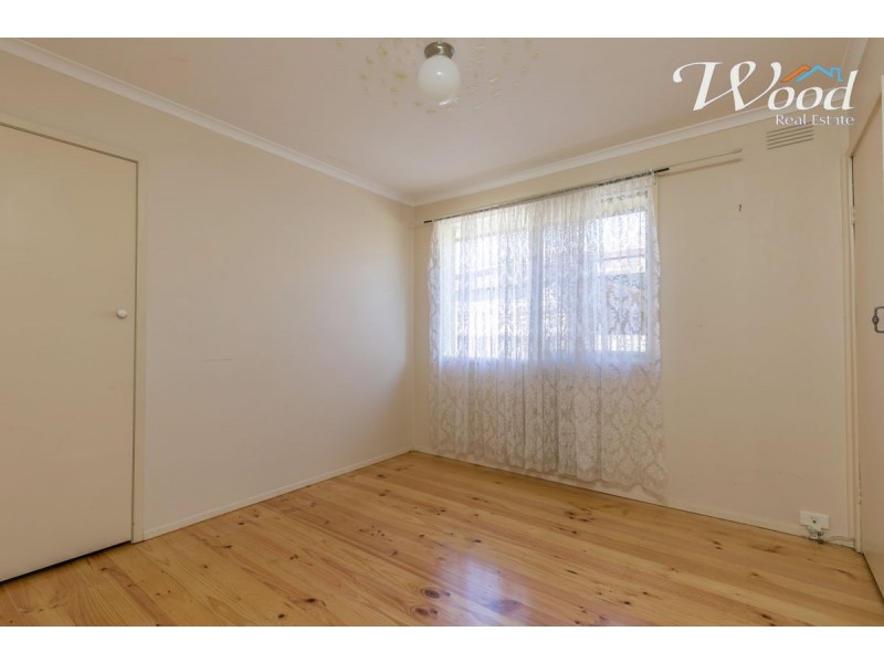 325 Haines Court, Lavington NSW 2641