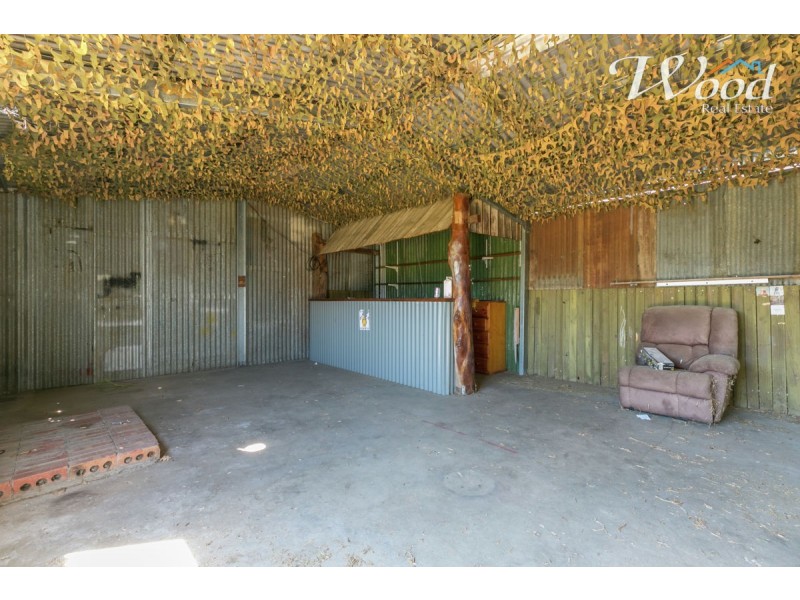 325 Haines Court, Lavington NSW 2641