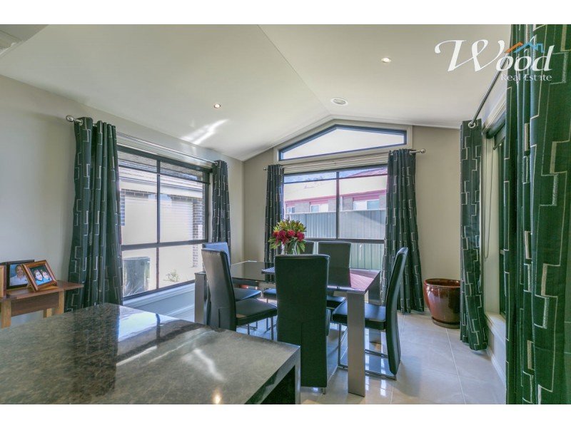 79 Royce Crescent, Lavington NSW 2641