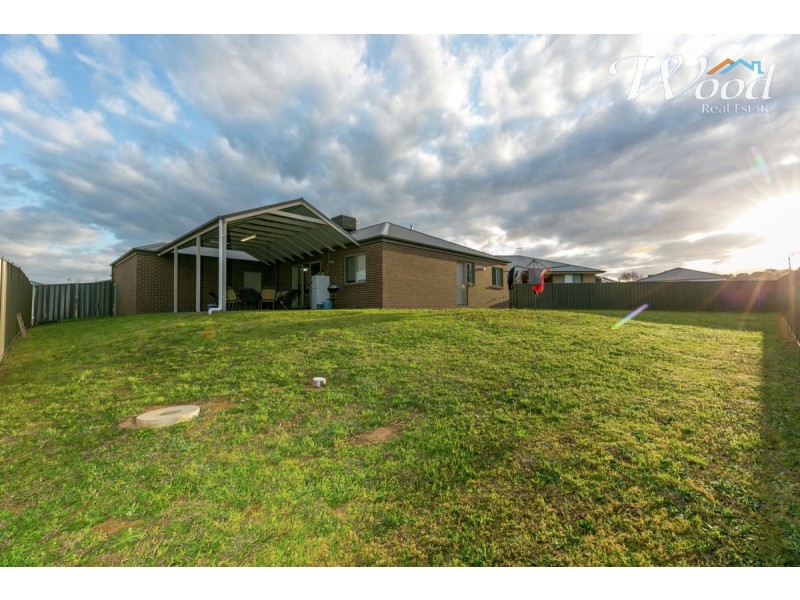 80 Wellington Drive, Thurgoona NSW 2640