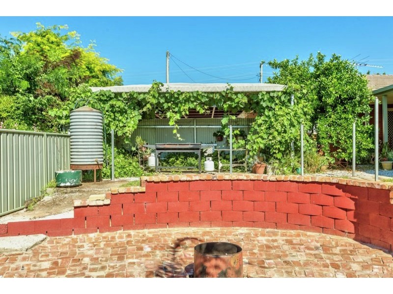 563 Hague Street, Lavington NSW 2641