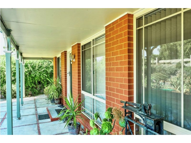 563 Hague Street, Lavington NSW 2641