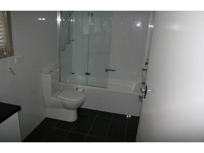 2/382 Alana Street, East Albury NSW 2640