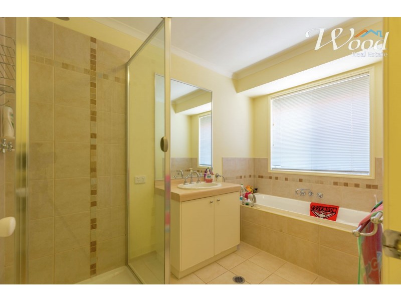 107 Dryandra Way, Thurgoona NSW 2640