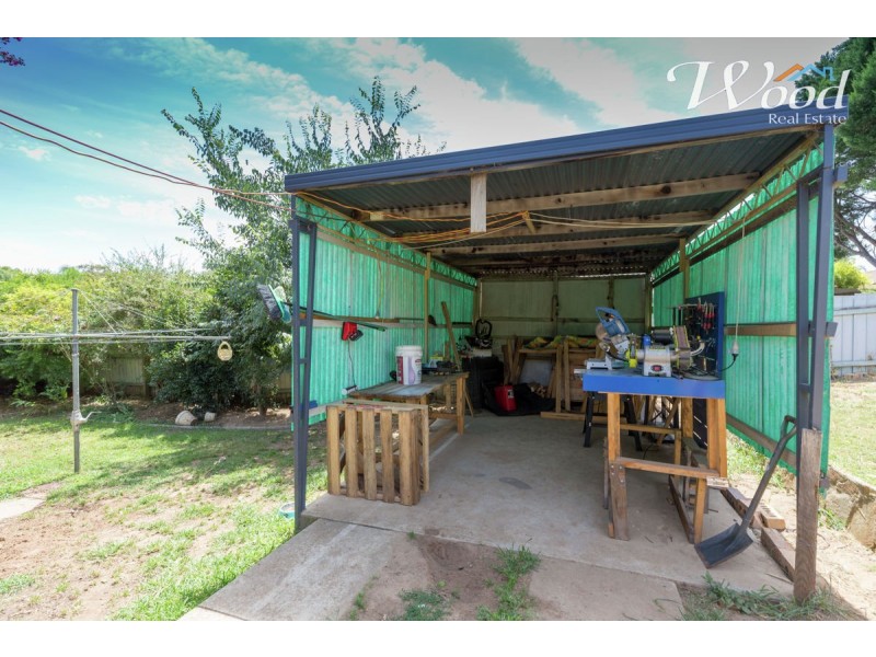 568 Noorla Place, Lavington NSW 2641