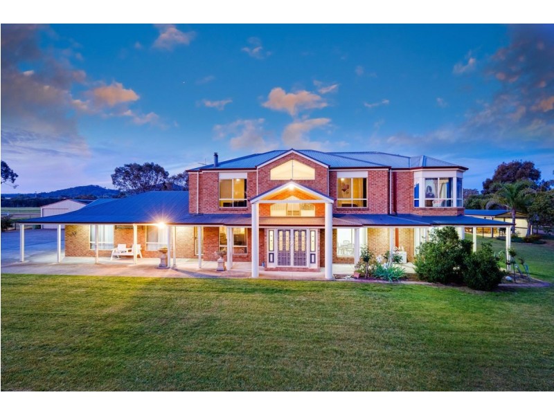 4 Allambie Road, Thurgoona NSW 2640