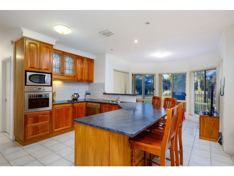 4 Allambie Road, Thurgoona NSW 2640