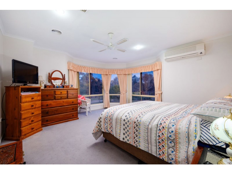 4 Allambie Road, Thurgoona NSW 2640